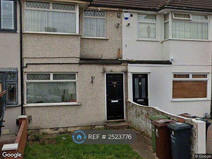 3 Bedroom Terraced House To Rent In Third Avenue, Dagenham, RM10