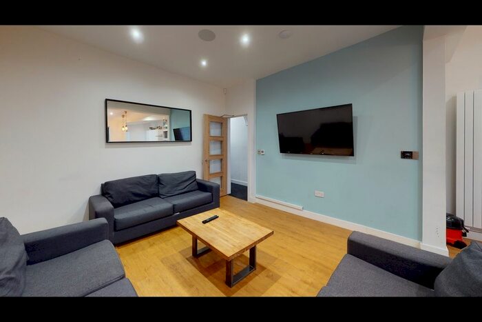 3 Bedroom Terraced House To Rent In Tachbrook Road, Uxbridge, UB8