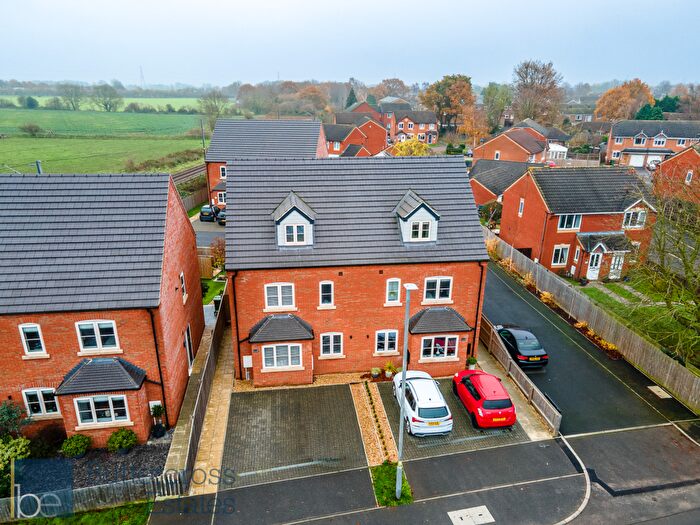 4 Bedroom Semi-Detached House For Sale In Alexander Mews, Balderton, NG24