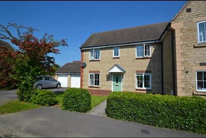 3 Bedroom Semi-Detached House To Rent In New Langford Village, Bicester, OX26