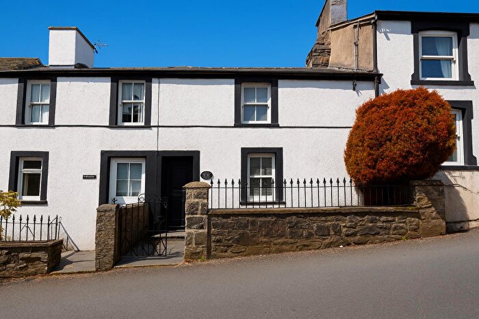 1 Bedroom Terraced House For Sale In Trawsfynydd, Blaenau Ffestiniog, LL41