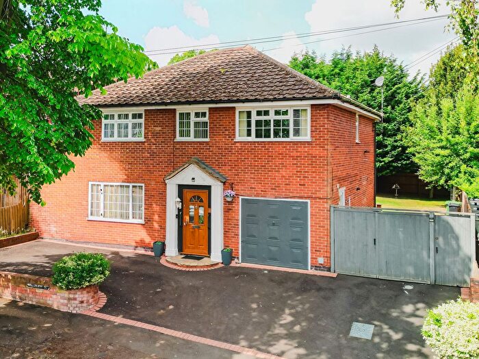 4 Bedroom Detached House For Sale In Westminster Road, Leicester, LE2