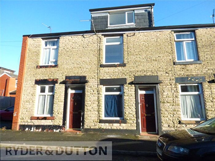 4 Bedroom Terraced House To Rent In Copenhagen Street, Rochdale, Greater Manchester, OL16