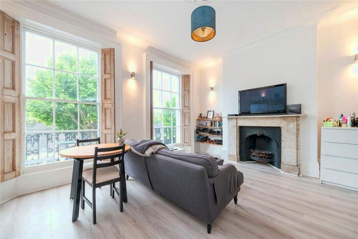 1 Bedroom Flat To Rent In Mornington Terrace, Camden, NW1