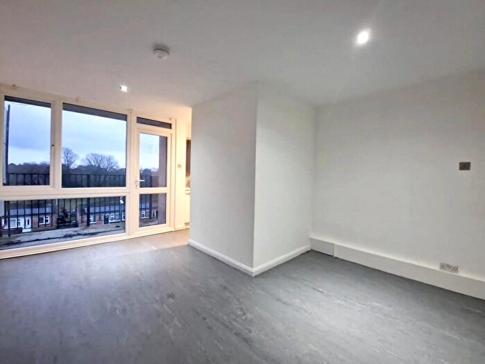 Studio To Rent In Hewett House, Hewett Close, PO14