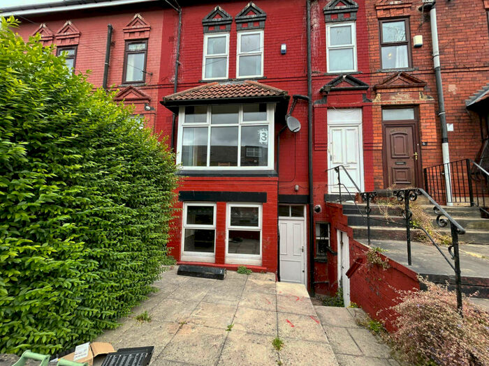 4 Bedroom Terraced House To Rent In Wrangthorn Place, Leeds, West Yorkshire, LS6