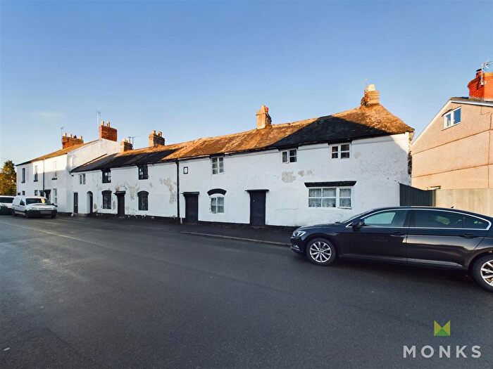 3 Bedroom Property For Sale In Old Whittington Road, Gobowen, Oswestry, SY11