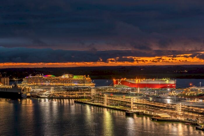 1 Bedroom Apartment To Rent In Vantage Tower Southampton, SO19