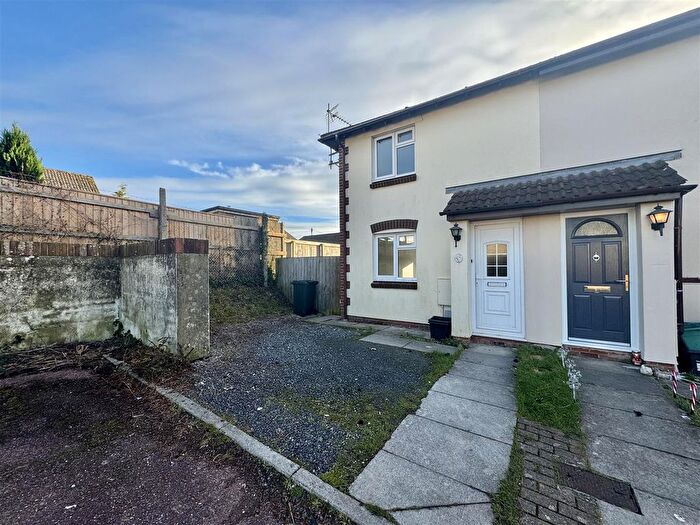 2 Bedroom End Of Terrace House To Rent In Moorland Gate, Heathfield, Newton Abbot, TQ12