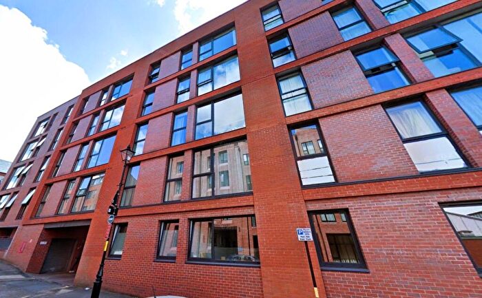 2 Bedroom Flat To Rent In Sapphire Heights, Tenby Street North, Birmingham, West Midlands, B1