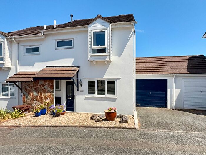 3 Bedroom Semi Detached House For Sale In Veille Park, Torquay, TQ2
