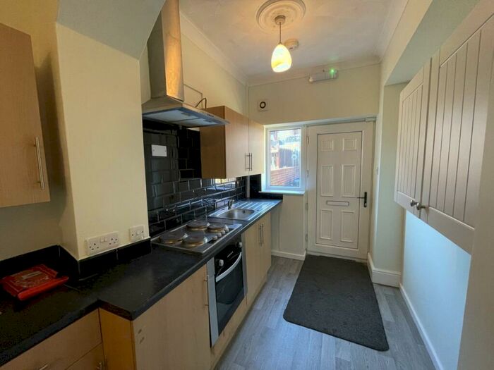 5 Bedroom House To Rent In Cope Street, Barnsley, S70