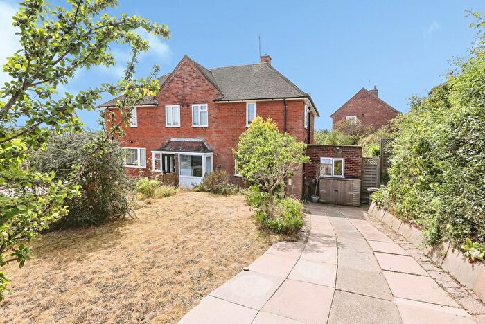 3 Bedroom Semi-Detached House For Sale In Bramble Close, Northfield, Birmingham, West Midlands, B31