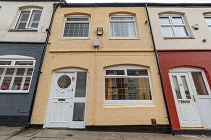 3 Bedroom Terraced House To Rent In Sapphire Road, L13
