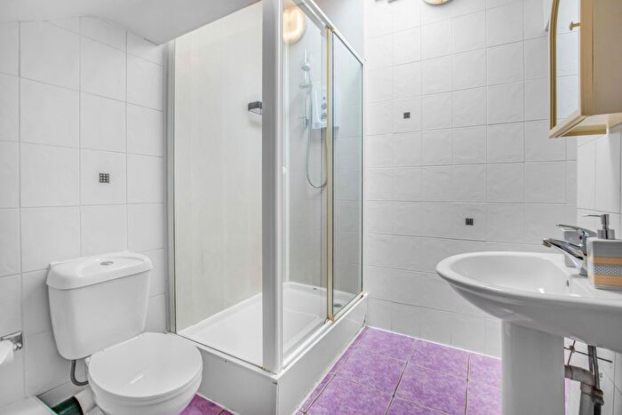 1 Bedroom Terraced House To Rent In Vinery Road, Leeds, LS4