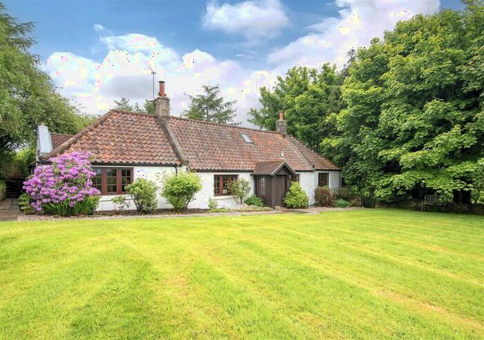 4 Bedroom Detached House For Sale In Holtonburn Cottage, Milnathort, Kinross, KY13