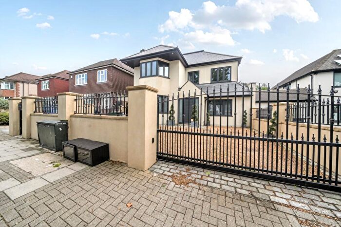 5 Bedroom Detached House To Rent In Pickhurst Lane West Wickham, BR4