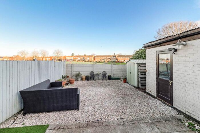 4 Bedroom Semi-Detached House For Sale In Whaddon Way, Bletchley, MK3