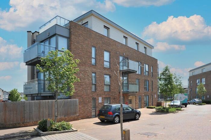 2 Bedroom Flat To Rent In , Caulfield Gardens, Pinner, HA5