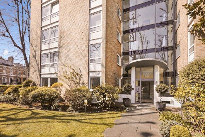 3 Bedroom Flat For Sale In Farley Court, Melbury Road, Kensington, W14