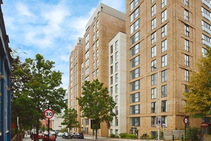 2 Bedroom Flat To Rent In Wellington Street London, SE18