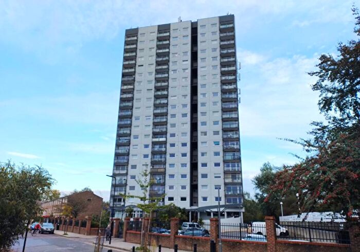 1 Bedroom Flat For Sale In Flat Landmark Heights, Daubeney Road, Hackney, London, E5