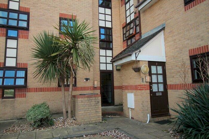 3 Bedroom Apartment To Rent In Emerald Quay, Shoreham By Sea, West Sussex, BN43