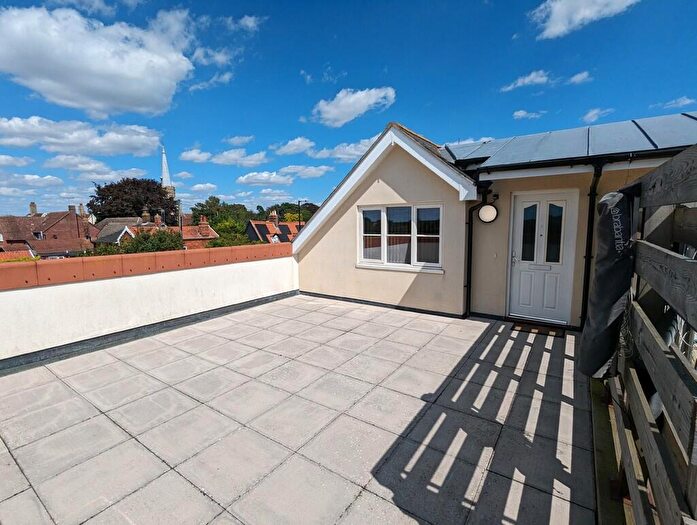 2 Bedroom Flat To Rent In - High Street, Wickham Market, IP13