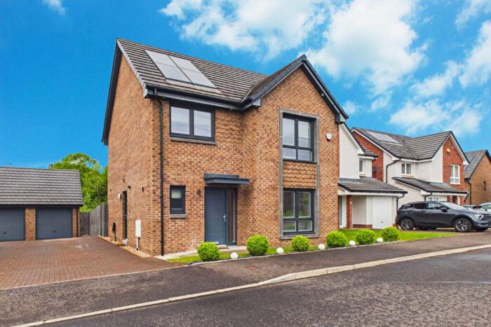 3 Bedroom Detached House For Sale In Easter Hawhill Wynd, Broomhouse, G71