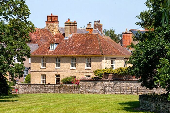 5 Bedroom House For Sale In Bridge Street, Olney, Buckinghamshire, MK46