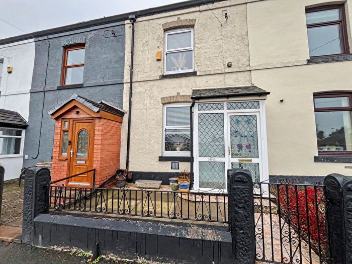 2 Bedroom Terraced House For Sale In Parr Lane, Bury, BL9