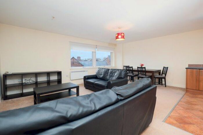 2 Bedroom Flat To Rent In Victoria Road, Glasgow, G42