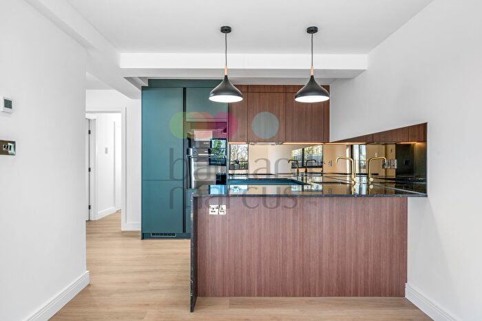 2 Bedroom Flat To Rent In Muswell Hill Broadway, Muswell Hill, N10