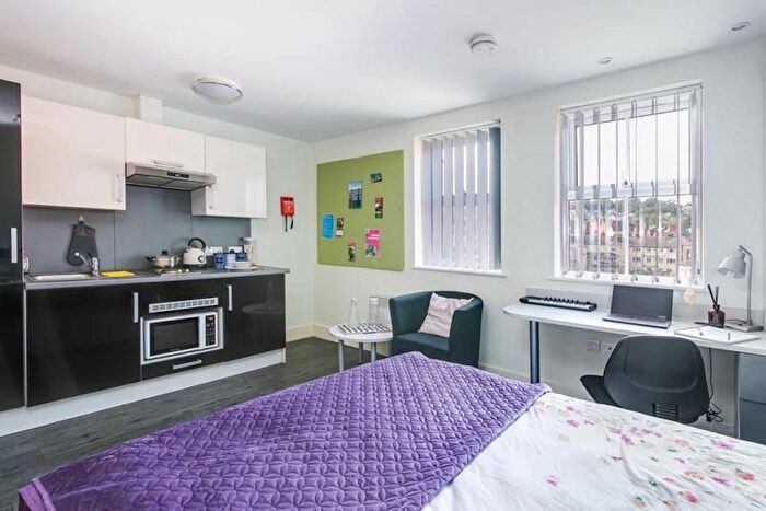 1 Bedroom Flat To Rent In High Street, Bangor, LL57