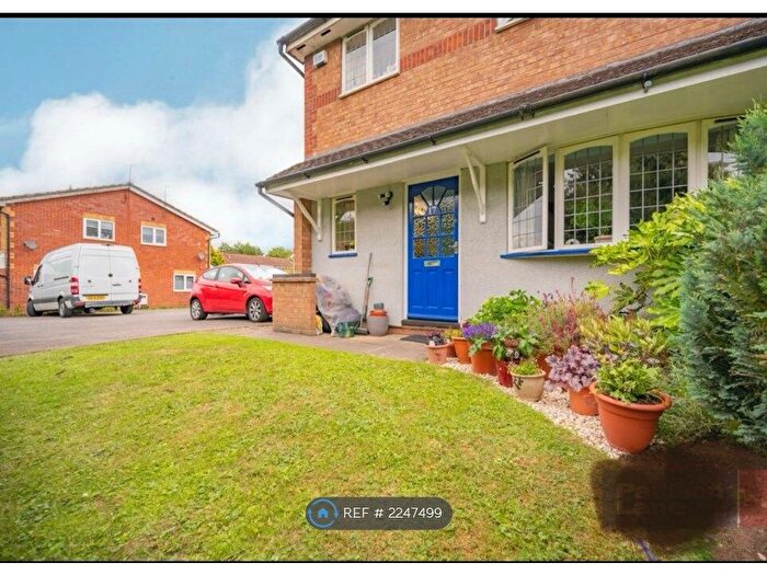 2 Bedroom End Of Terrace House To Rent In Thirlmere Close, Kettering, NN16