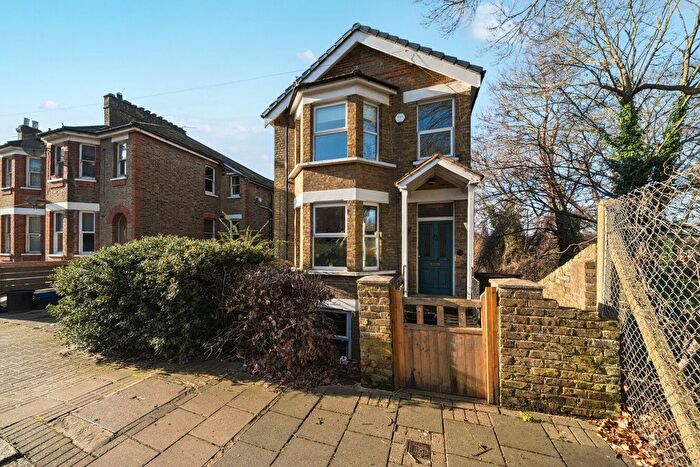 4 Bedroom Detached House For Sale In Ravensbourne Road, Bromley, BR1