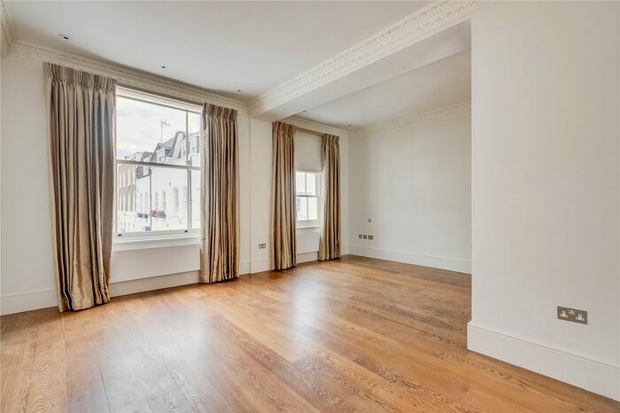 3 Bedroom Flat To Rent In Rutland Gate, Knightsbridge, London, SW7