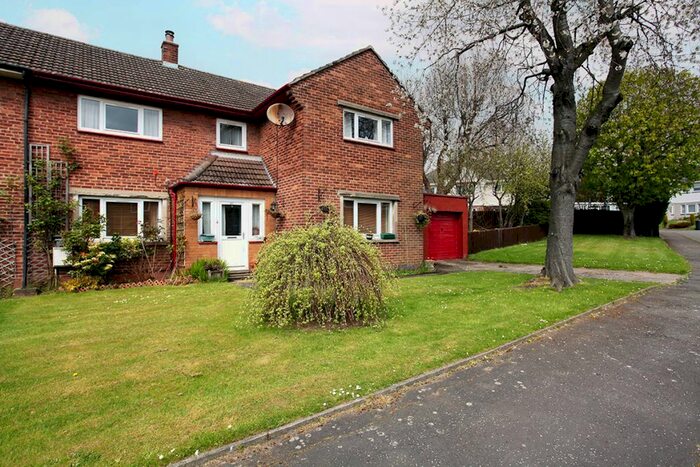 3 Bedroom Semi-Detached House For Sale In Forbes Road, Rosyth, Dunfermline, KY11