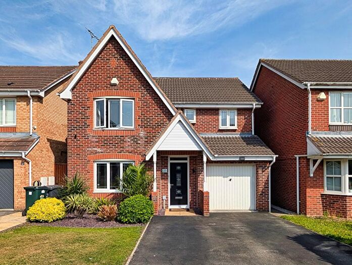 4 Bedroom Detached House For Sale In Fairway Drive, Carlton, Nottingham, NG4