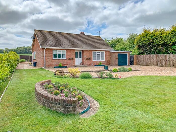 3 Bedroom Detached Bungalow For Sale In Toftrees, Fakenham, NR21