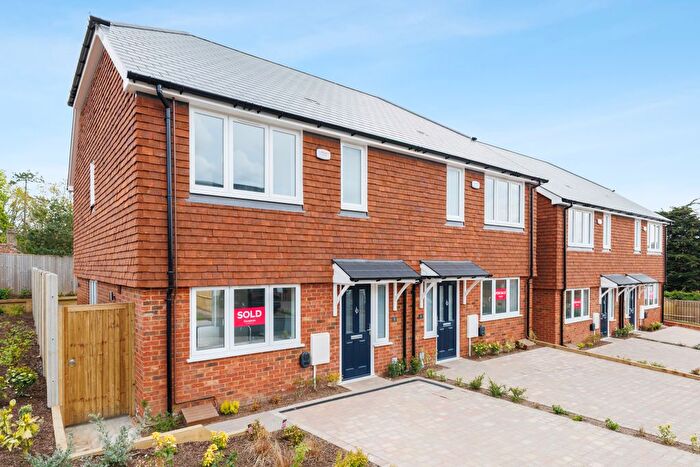 3 Bedroom Semi-Detached House For Sale In The Old Sawmill, Ridgewood, TN22