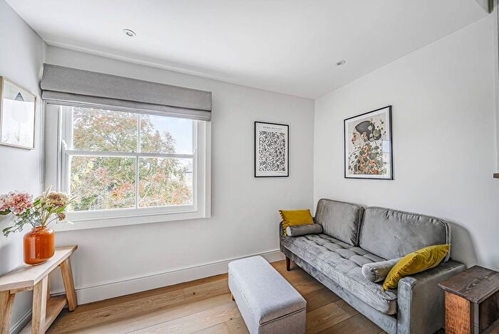 1 Bedroom Flat To Rent In Church Road, Richmond, TW10