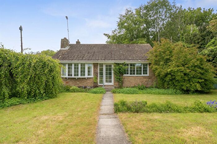 3 Bedroom Bungalow For Sale In Beech Close, Tadcaster, LS24