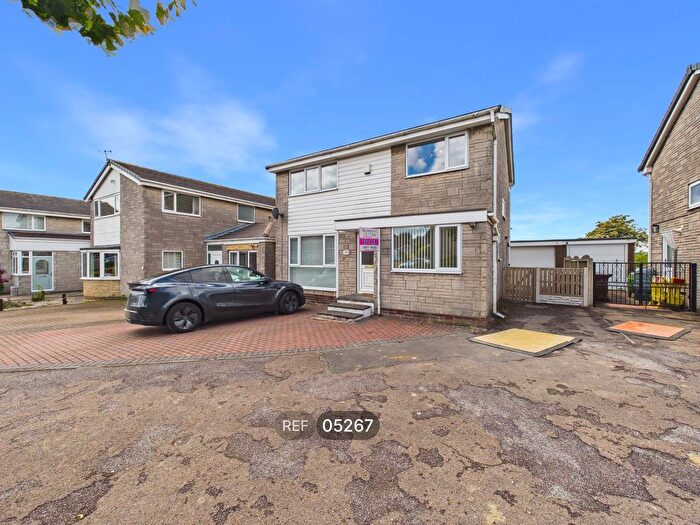4 Bedroom Detached House To Rent In Tower Avenue, Upton, West Yorkshire, WF9