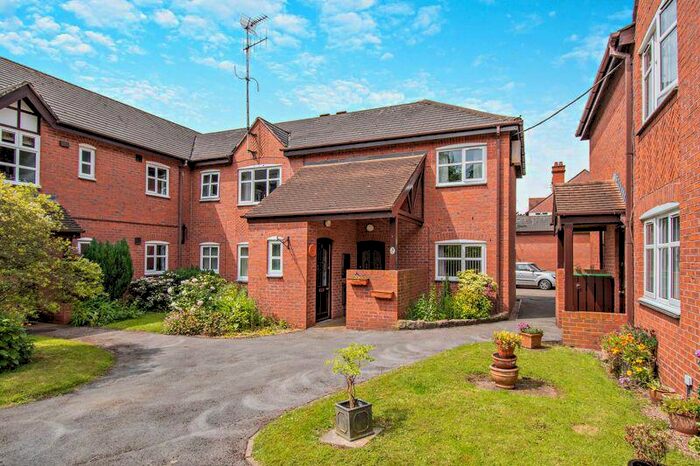 2 Bedroom Flat For Sale In Tarporley, CW6