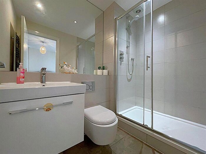 1 Bedroom Apartment For Sale In C Southlands Road, Bromley, BR2