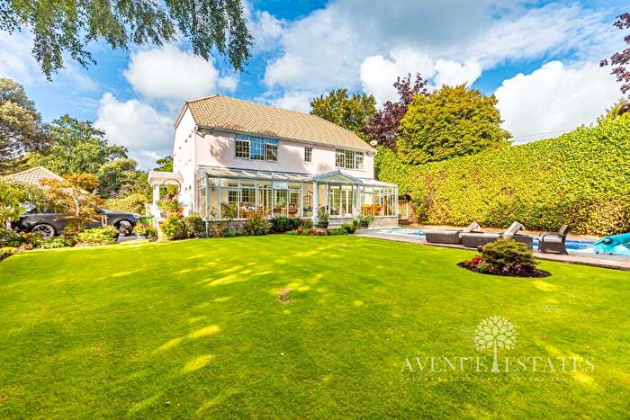 5 Bedroom Detached House For Sale In The Avenue, Poole, Dorset, BH13