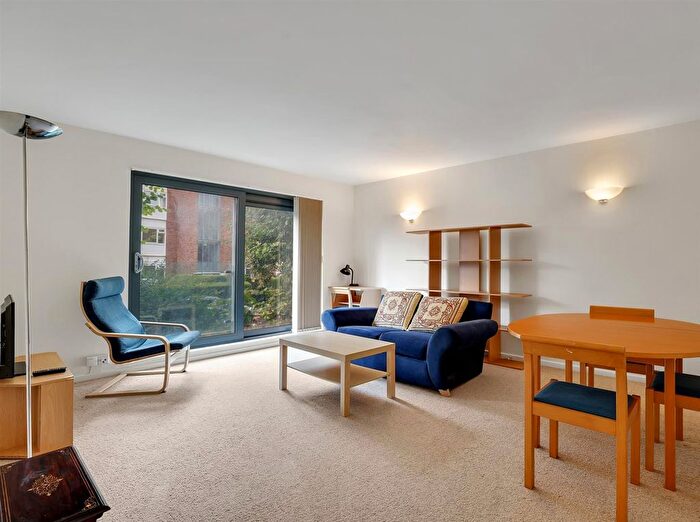 2 Bedroom Flat To Rent In Goldhurst Terrace, London, NW6