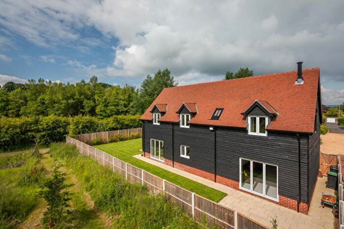 4 Bedroom Link Detached House For Sale In Chantry Mews, Motcombe, SP7