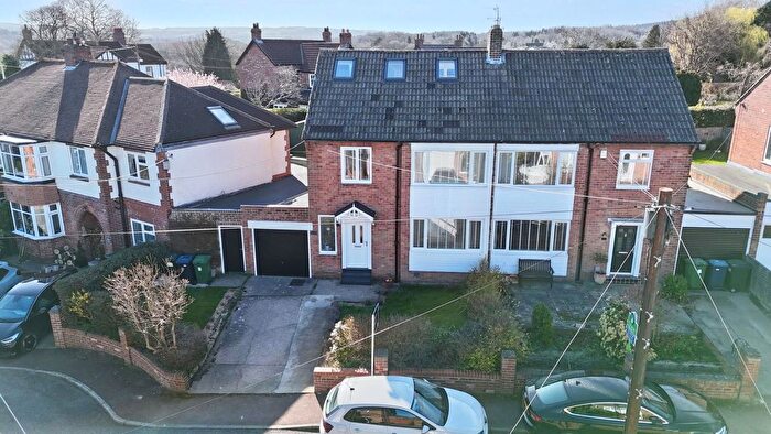 4 Bedroom Semi Detached House For Sale In Strathmore Avenue, Rowlands Gill, NE39